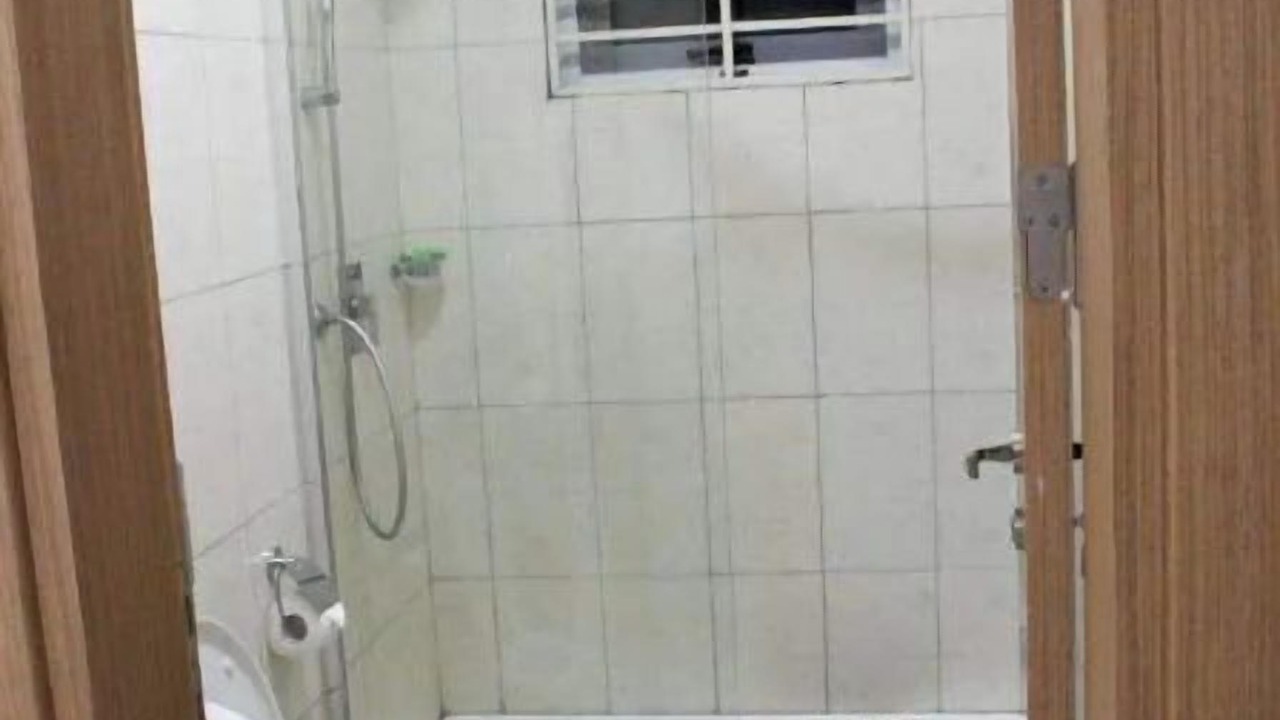 Photo of Bathroom in Dzorwulu