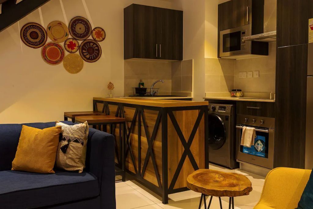 Photo of Livingroom in Roman Ridge