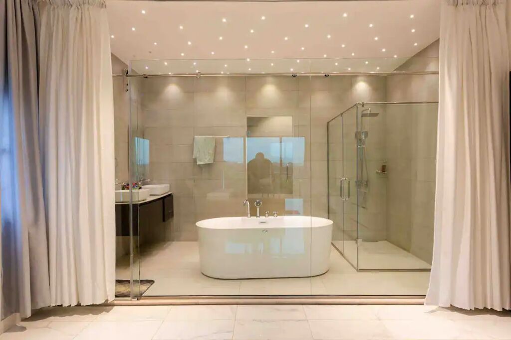 Photo of Bathroom in Santeo