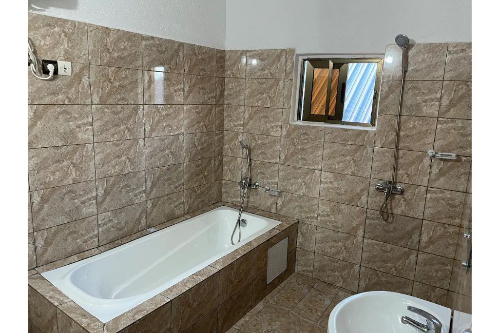 Photo of Bathroom in Lome