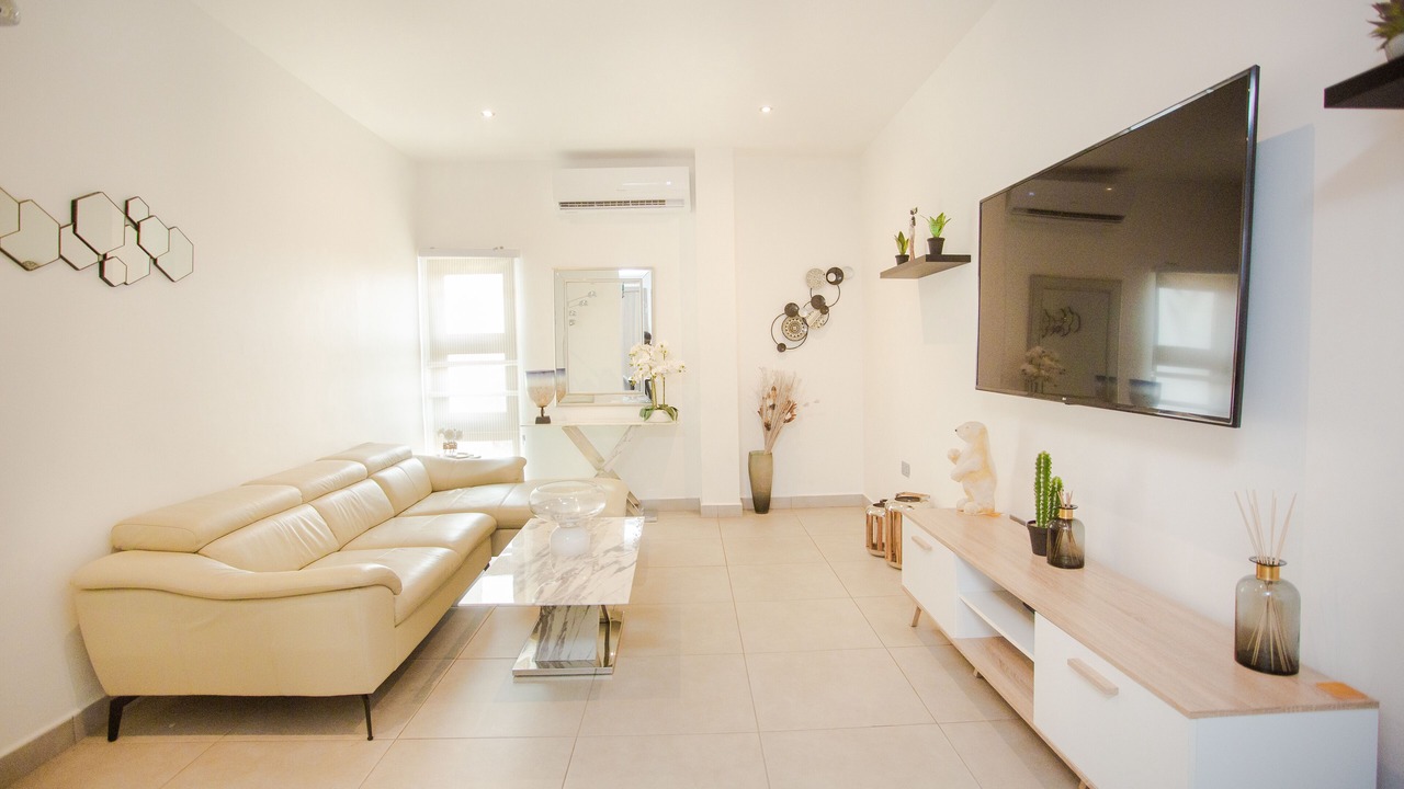Photo of Livingroom in Labadi