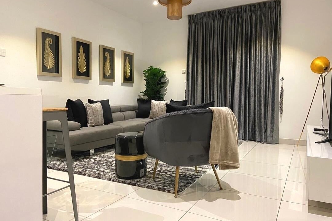 Photo of Livingroom in Cantonments