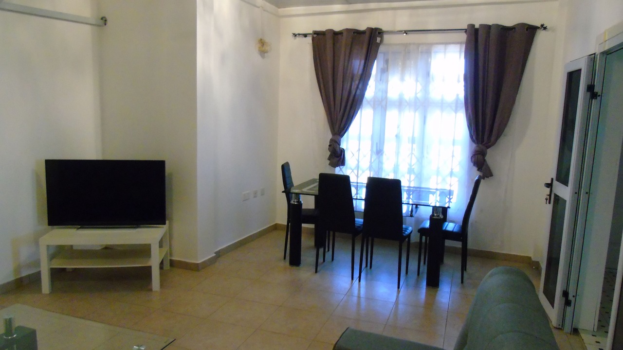 Photo of Livingroom in Kwabenyan