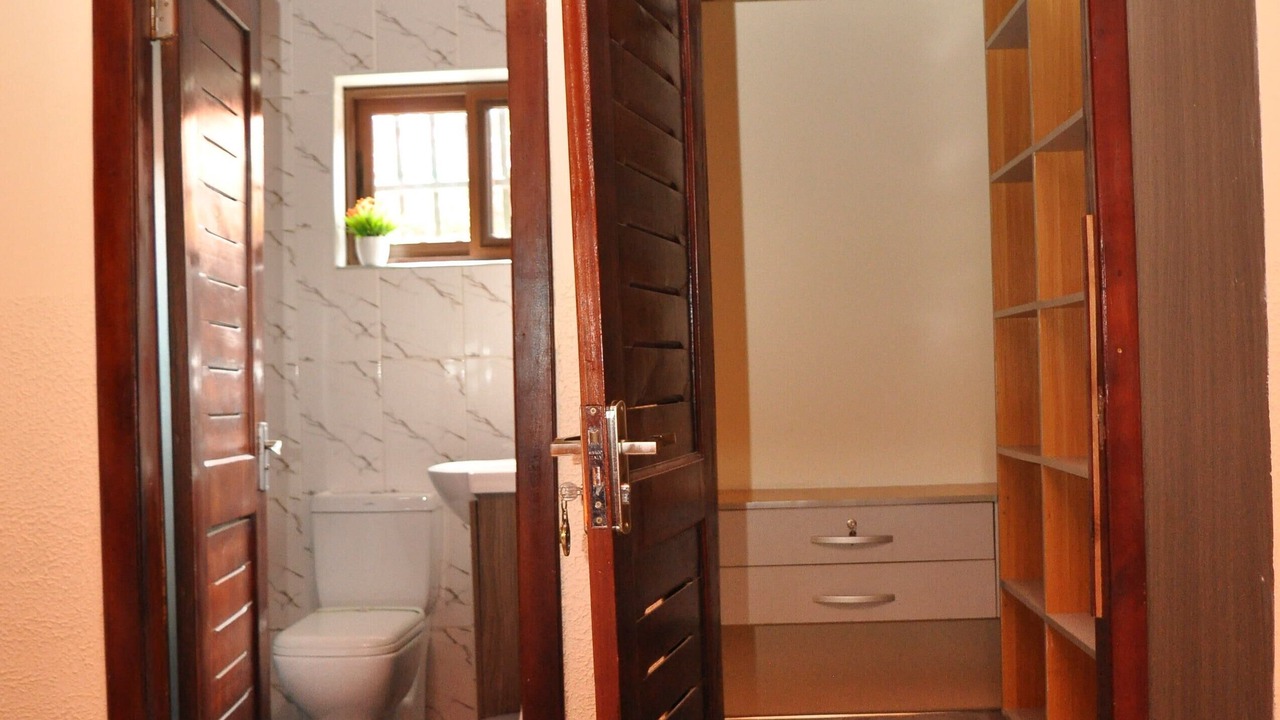 Photo of Bathroom in Atimpoku