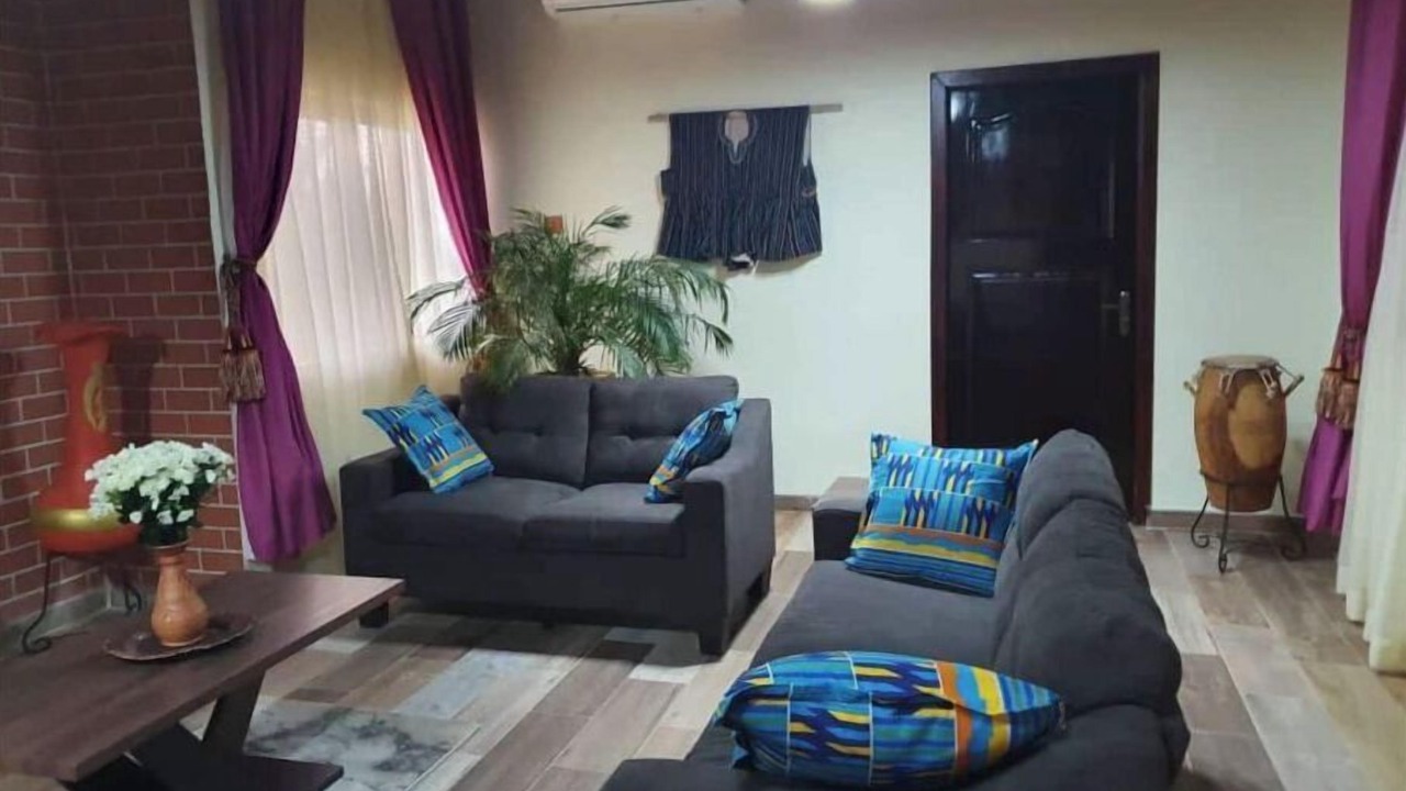 Photo of Livingroom in Atimpoku