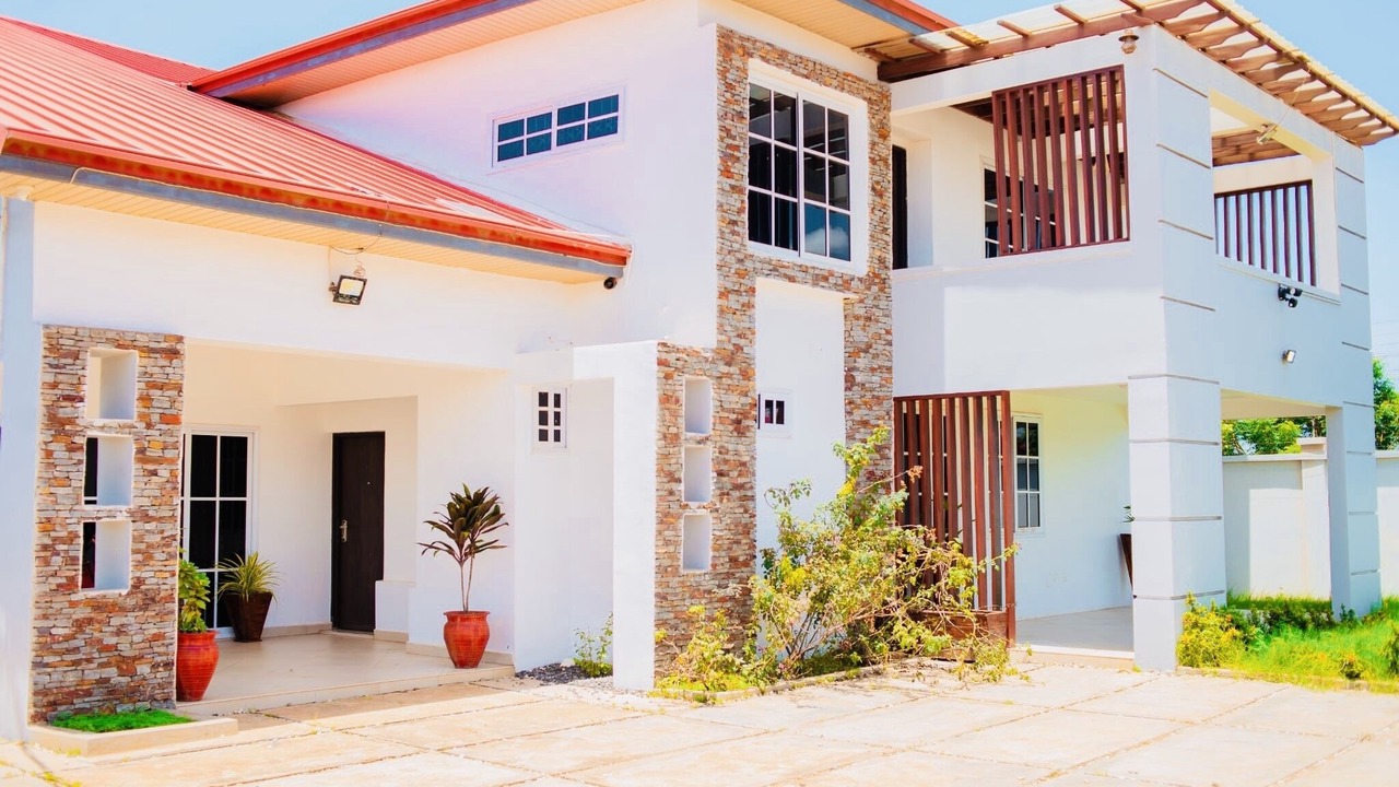 Photo of Outdoor in Tema