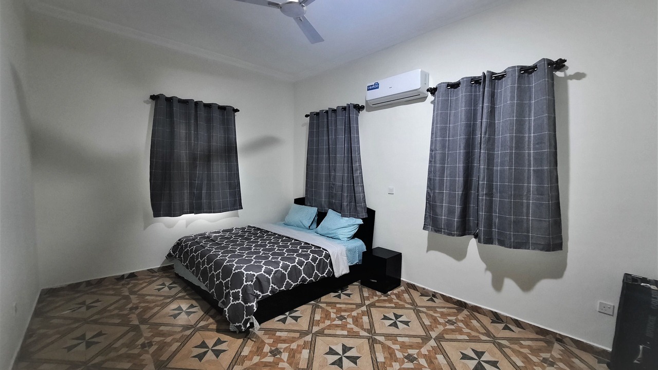 Photo of Bedroom in Osu
