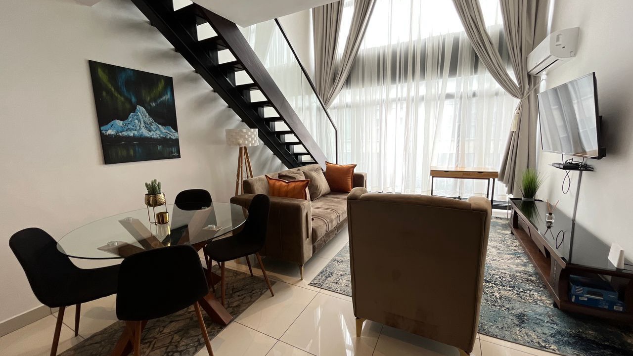 Photo of Livingroom in Cantonments