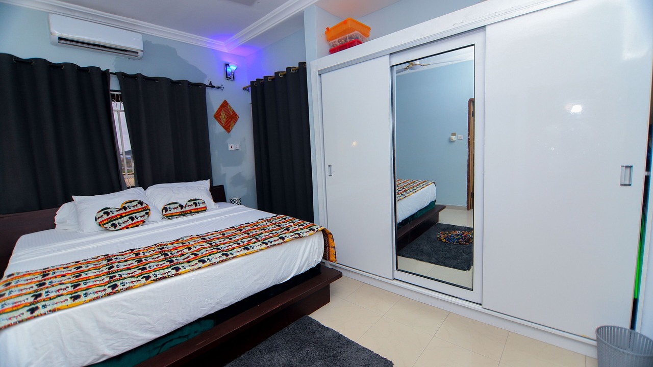 Photo of Bedroom in Agblesia