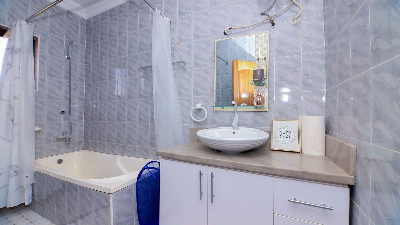 Photo of Bathroom in Agblesia