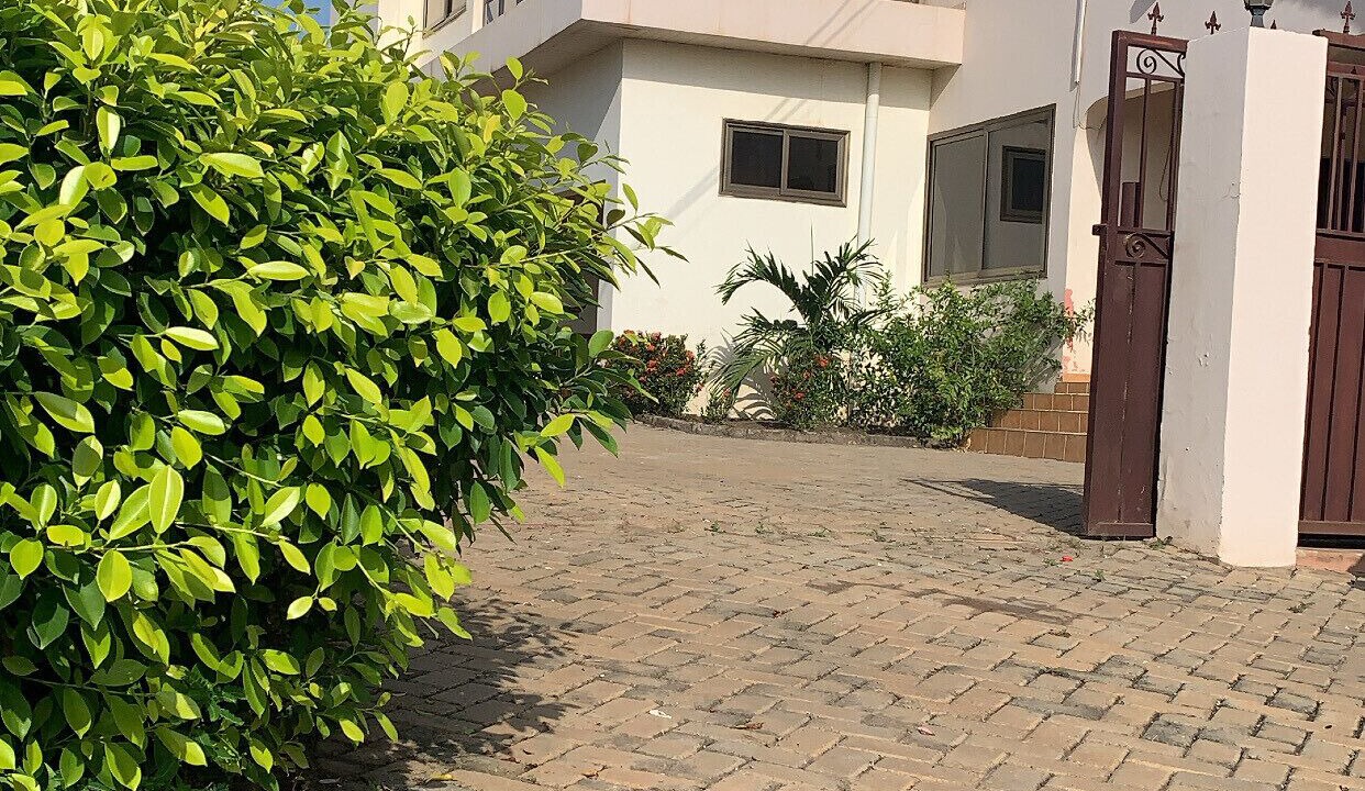 Photo of Outdoor in Tema