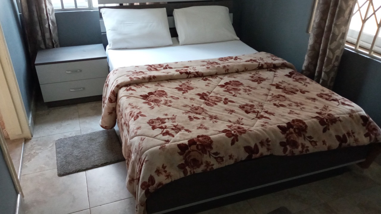 Photo of Bedroom in Tema