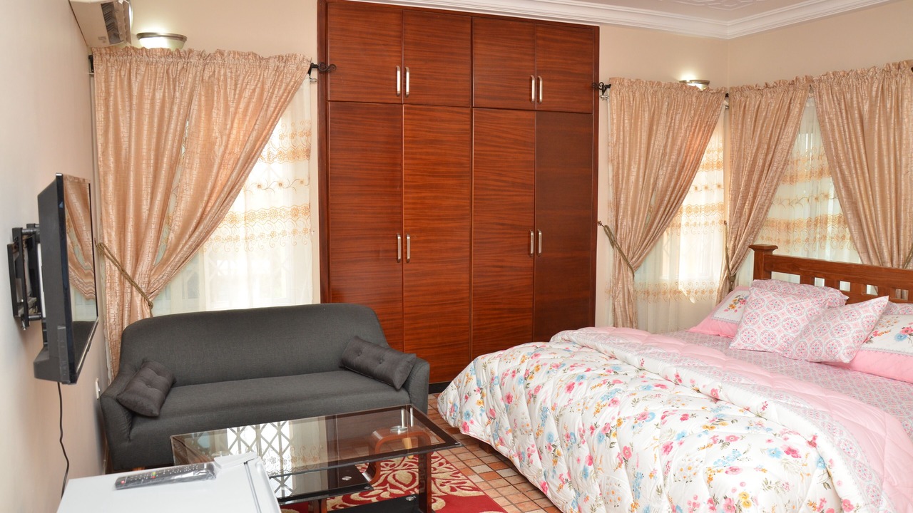 Photo of Bedroom in Adenta