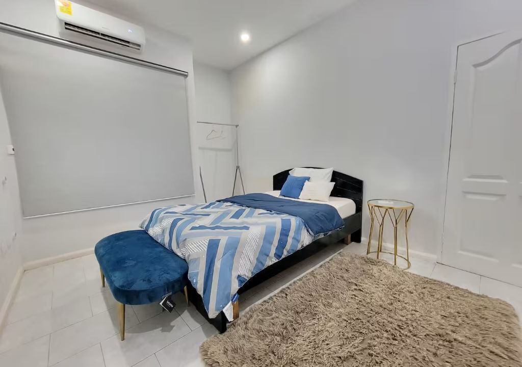 Photo of Bedroom in Madina