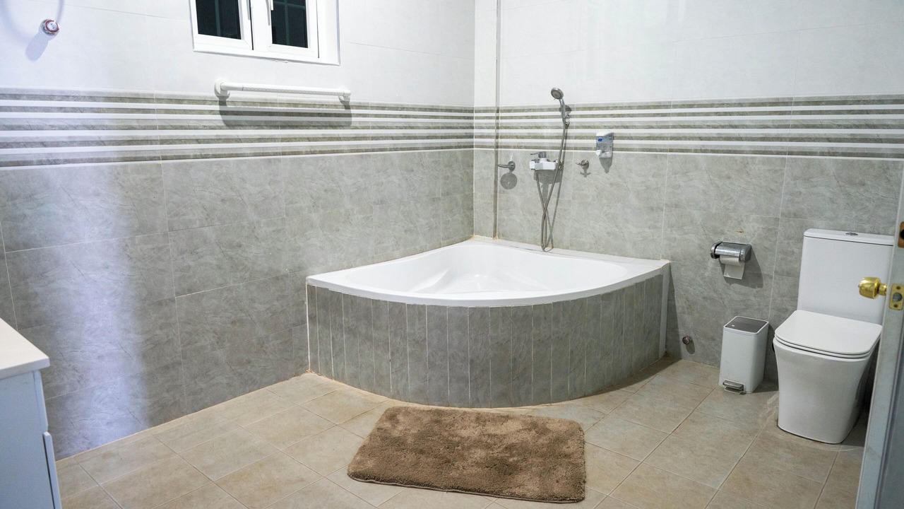 Photo of Bathroom in Teshie