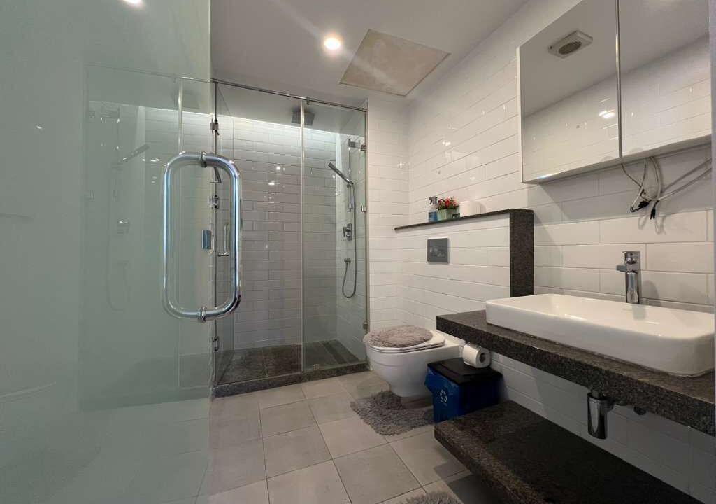 Photo of Bathroom in Dzorwulu