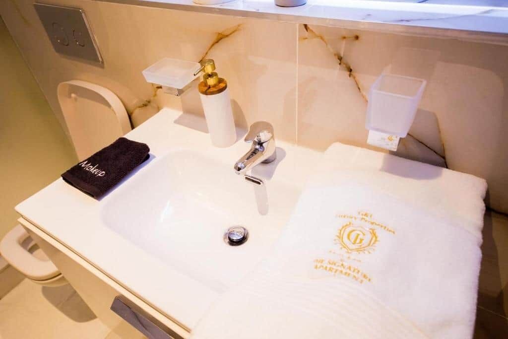 Photo of Bathroom in Teshie