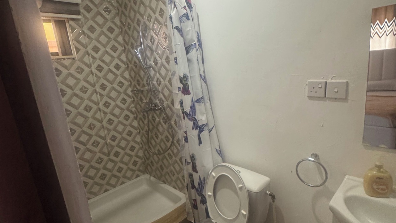 Photo of Bathroom in Dzorwulu
