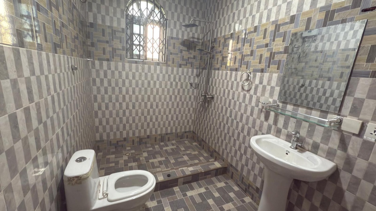 Photo of Bathroom in Afienya