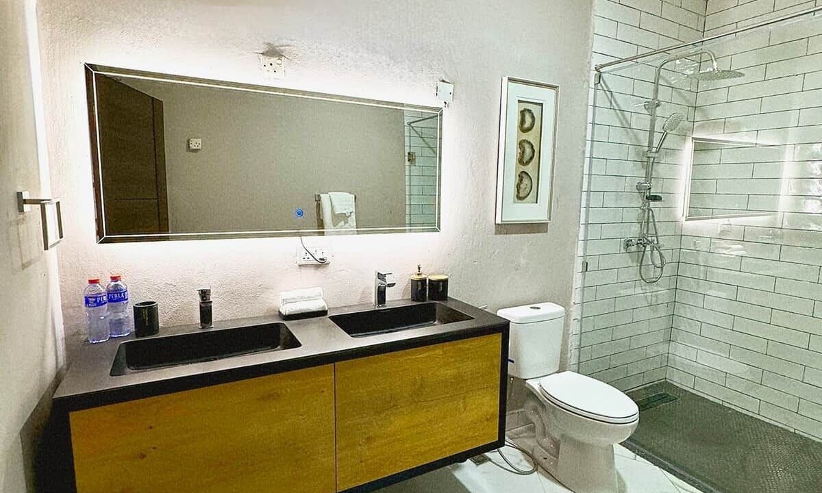 Photo of Bathroom in Teshie
