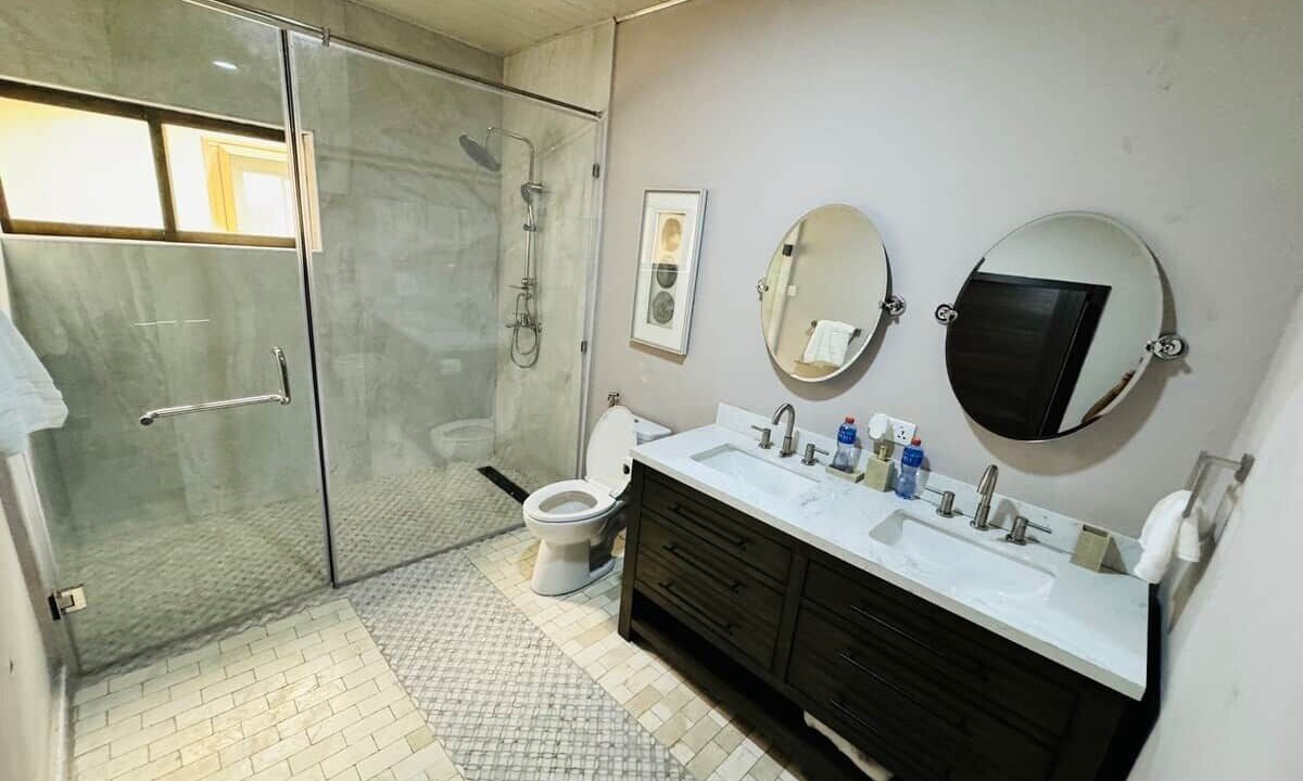 Photo of Bathroom in Teshie