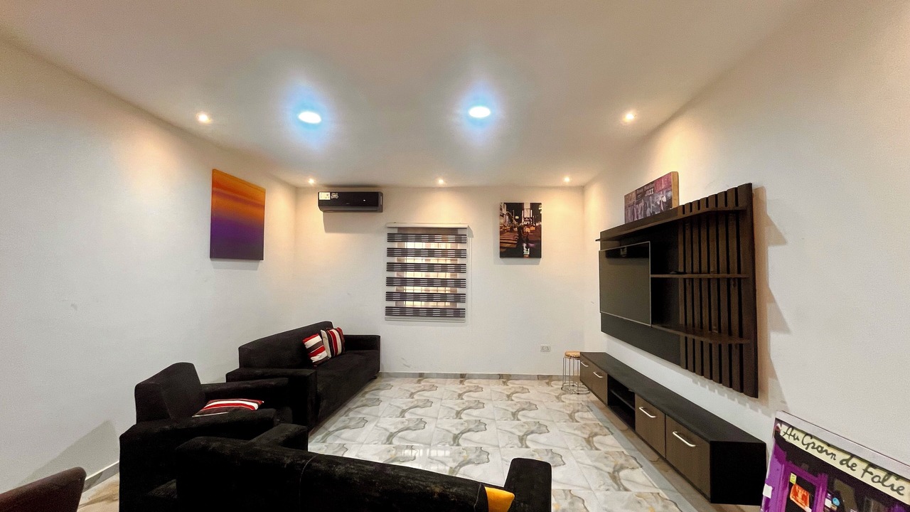 Photo of Livingroom in Eastern Region