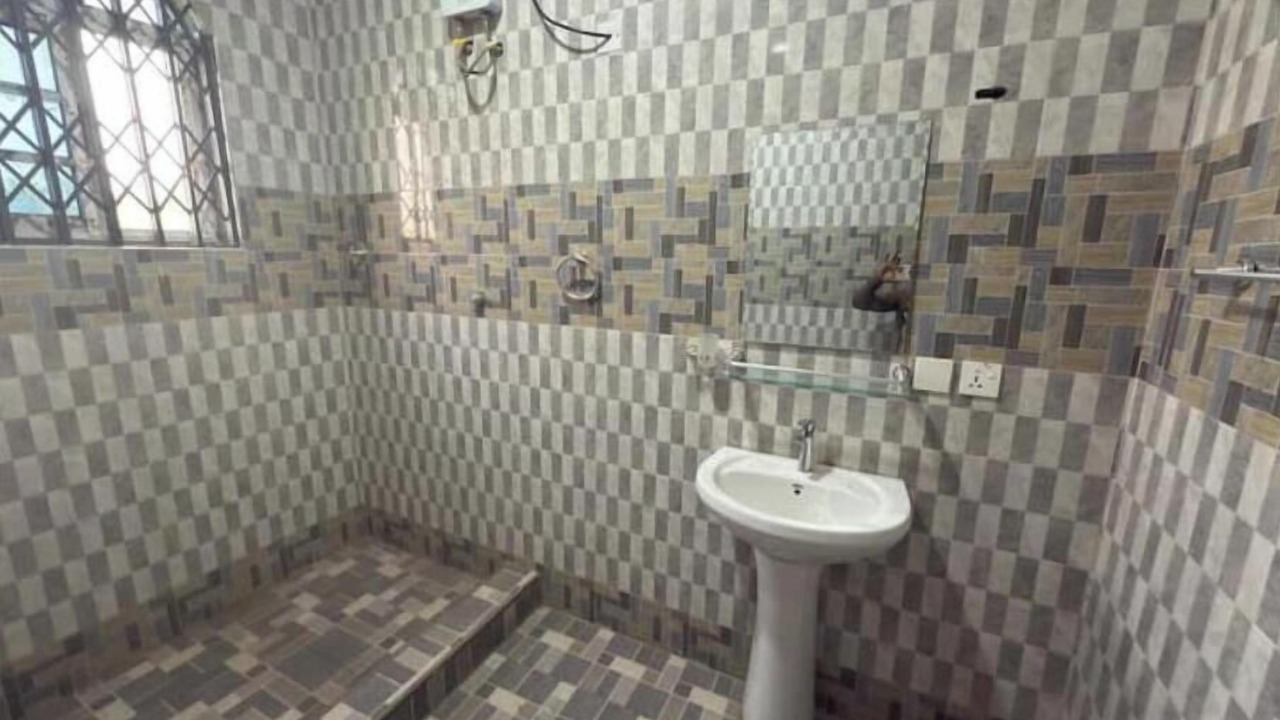 Photo of Bathroom in Afienya