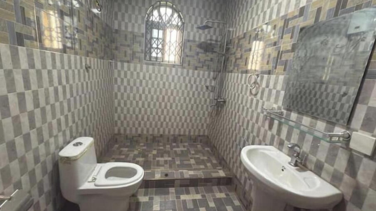Photo of Bathroom in Afienya