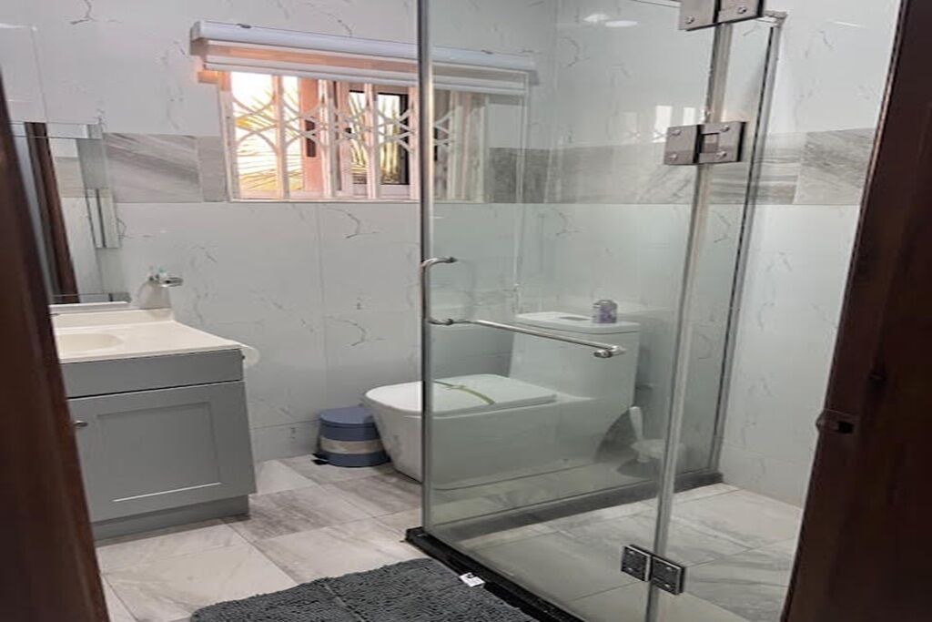 Photo of Bathroom in Oyibi