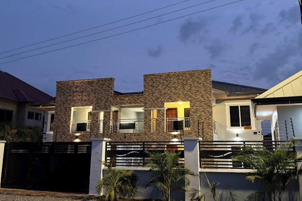 Photo of Outdoor in Oyibi