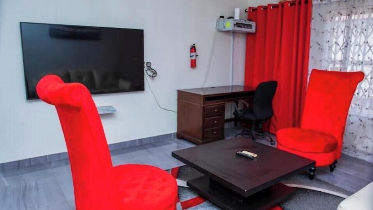 Photo of Livingroom in Kwabenyan