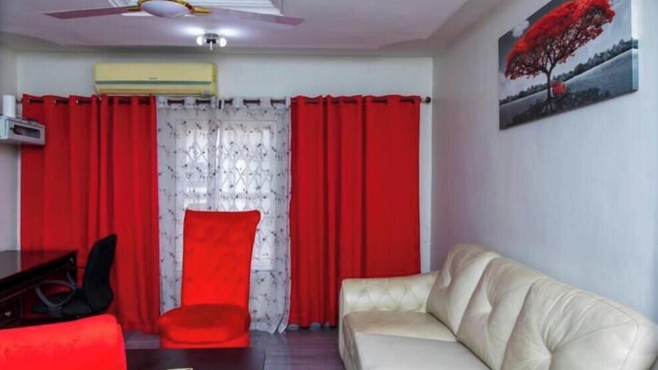 Photo of Livingroom in Kwabenyan