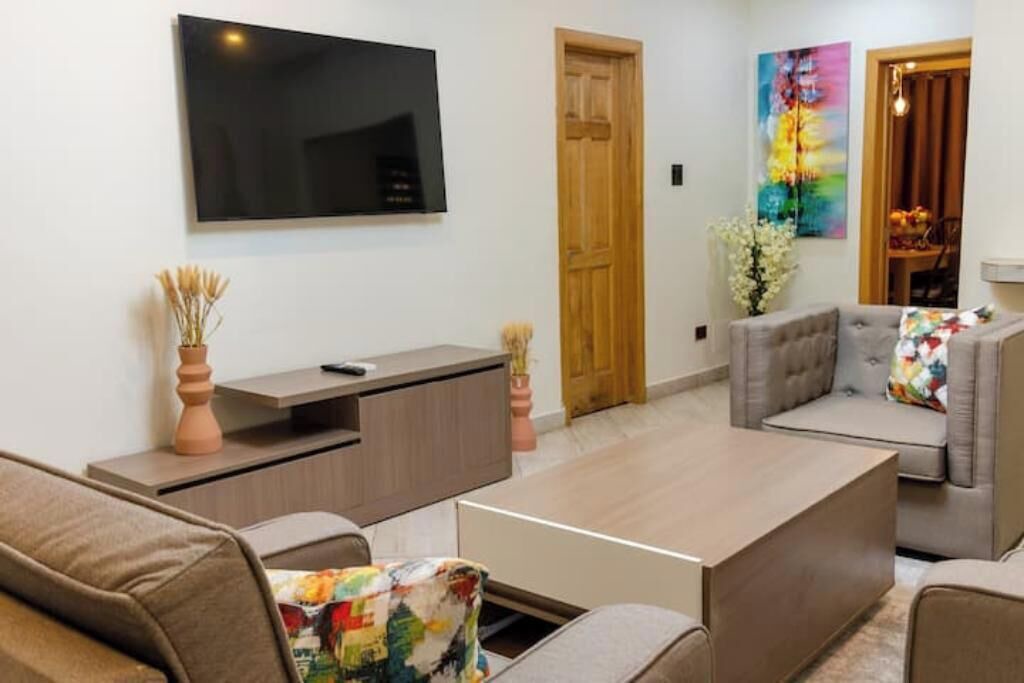 Photo of Livingroom in Kwabenyan