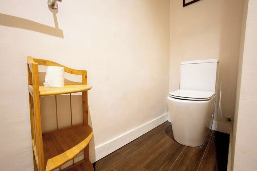 Photo of Bathroom in Labadi
