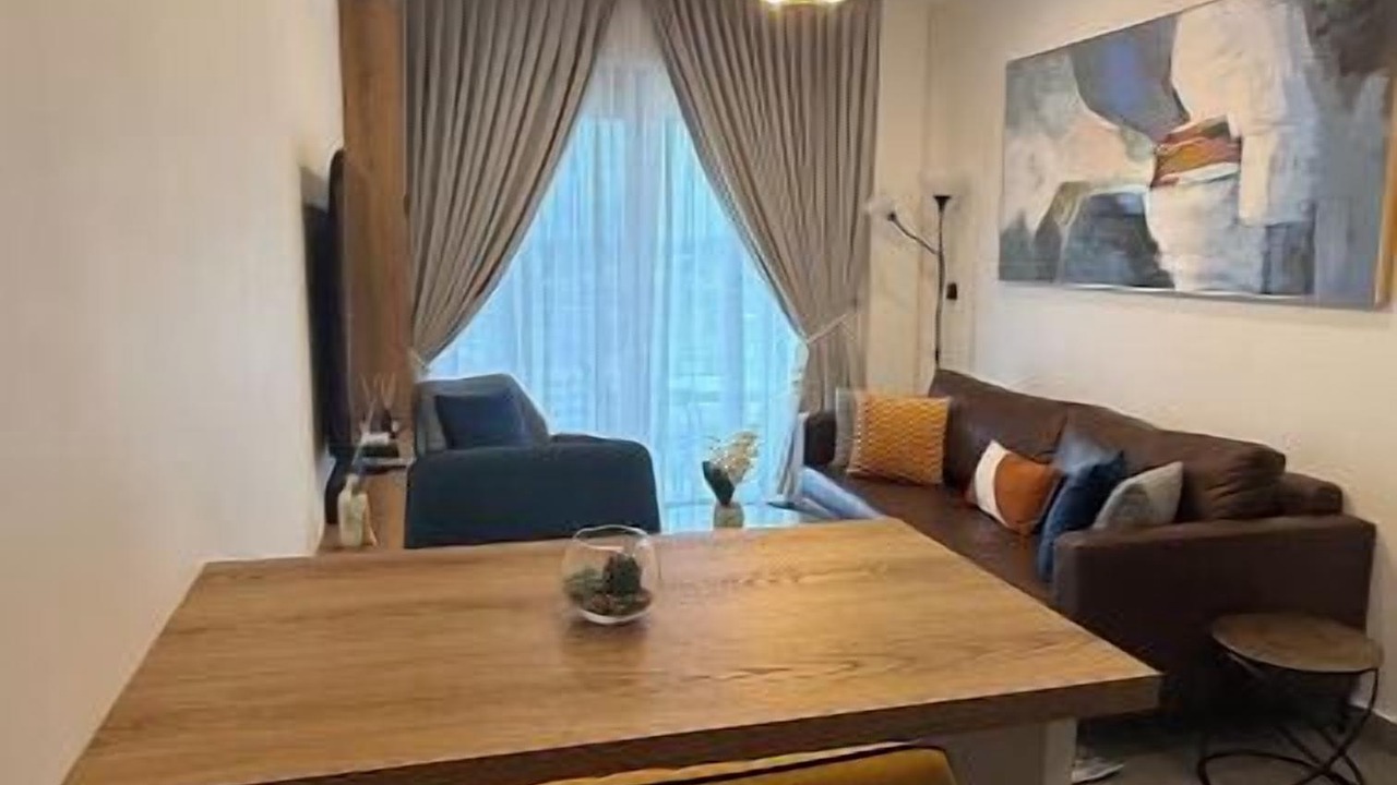 Photo of Livingroom in Roman Ridge