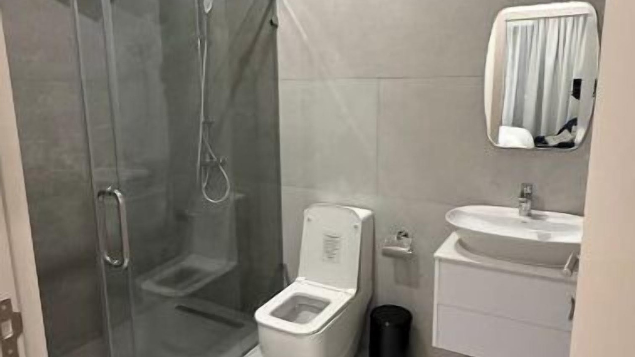 Photo of Bathroom in Roman Ridge
