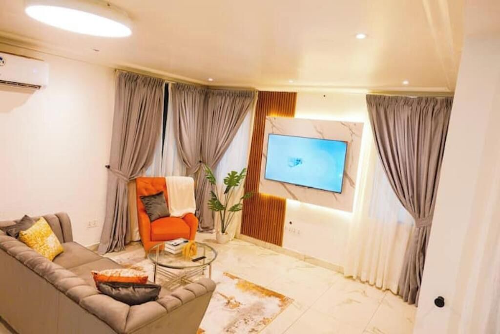 Photo of Livingroom in Tema