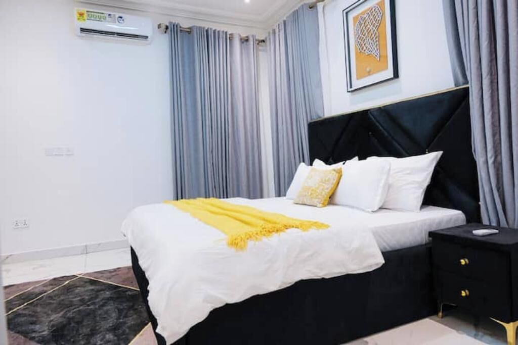 Photo of Bedroom in Tema