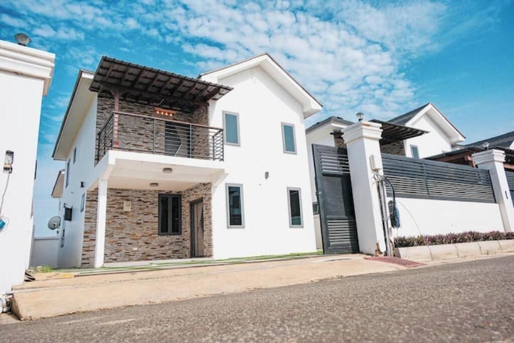 Photo of Outdoor in Tema