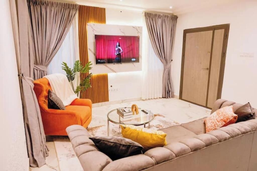 Photo of Livingroom in Tema