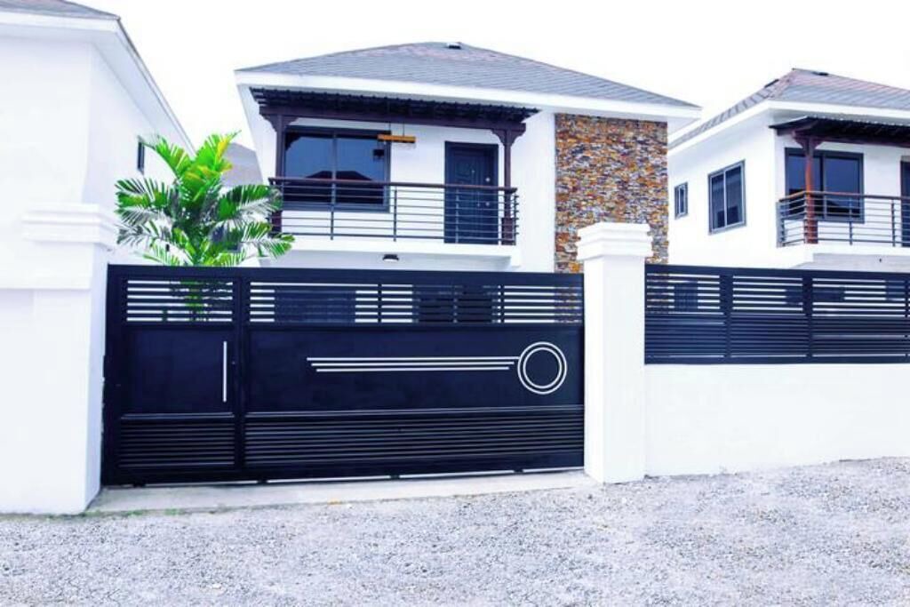 Photo of Outdoor in Tema