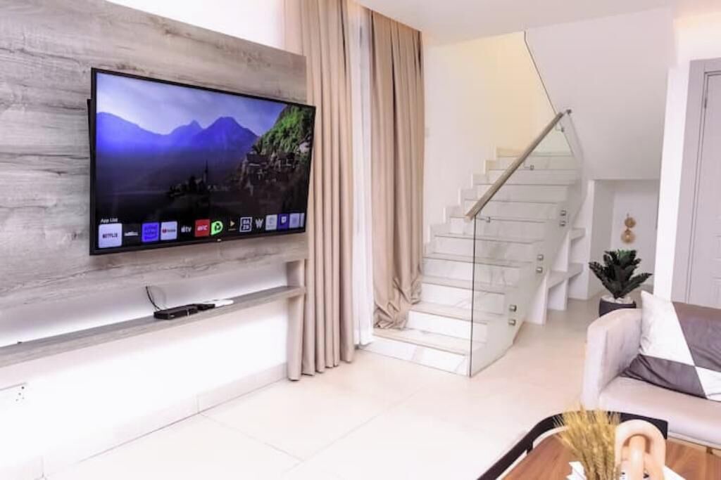 Photo of Livingroom in Tema