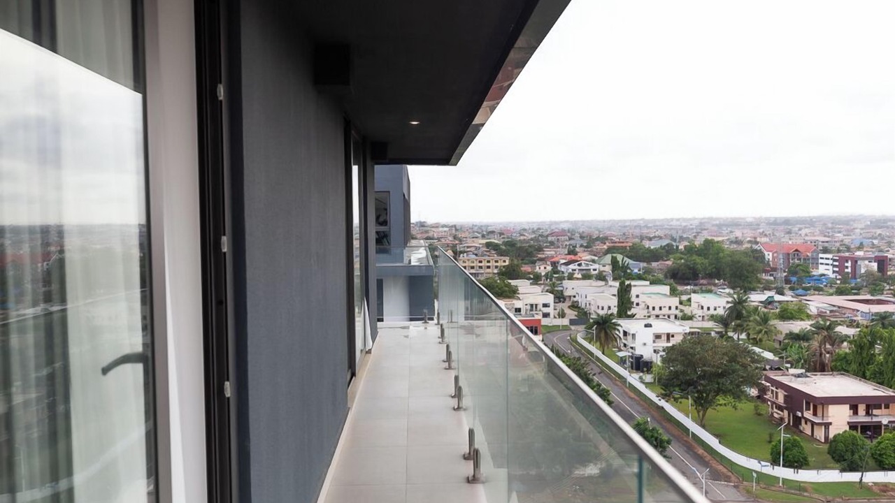 Photo of Patio Balcony in Roman Ridge