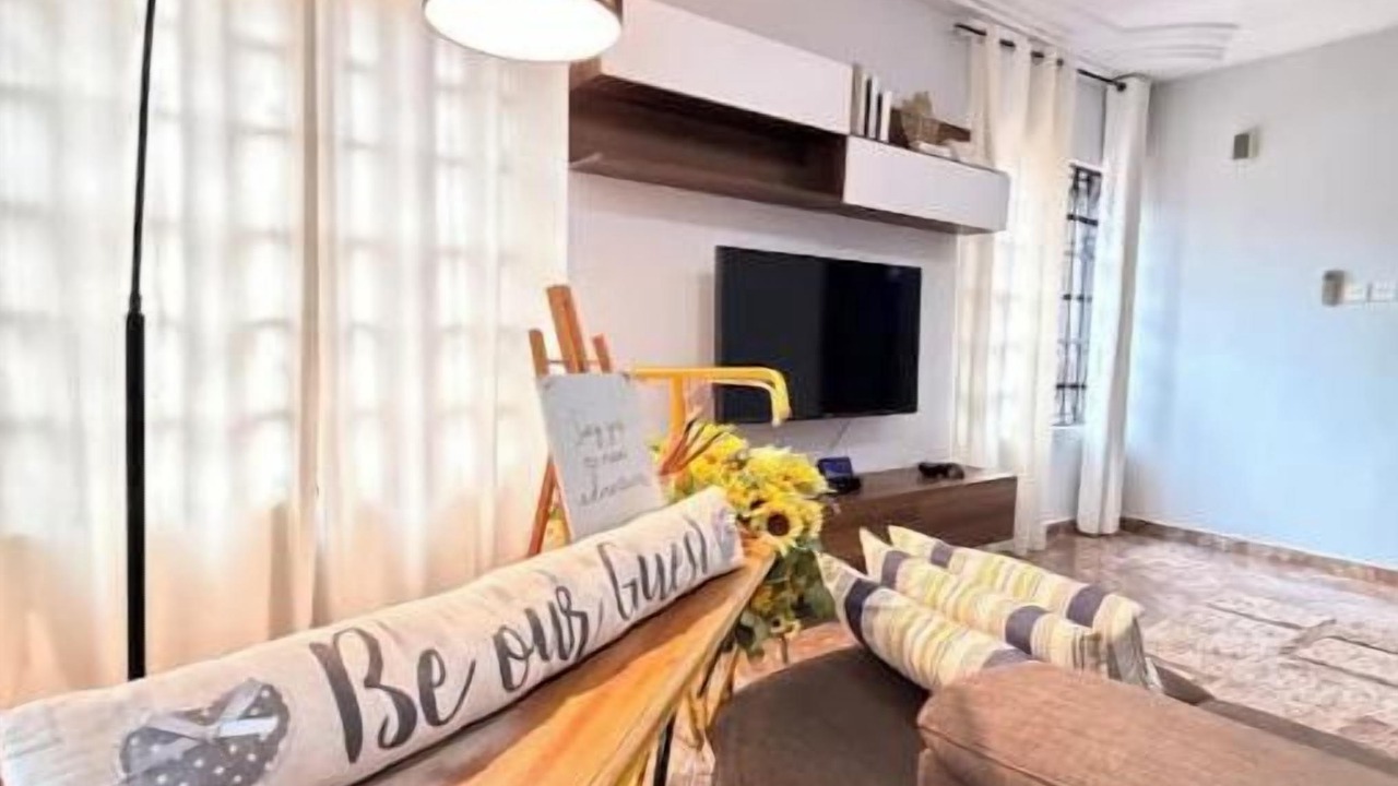 Photo of Livingroom in Madina