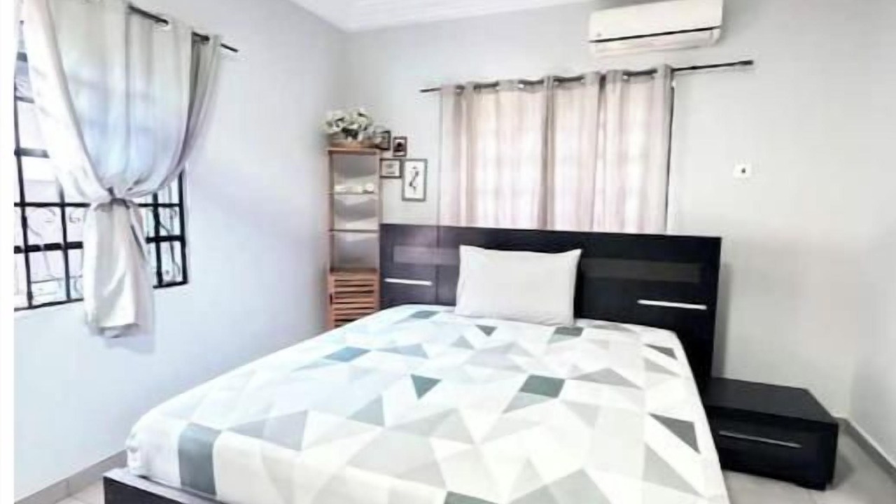 Photo of Bedroom in Madina