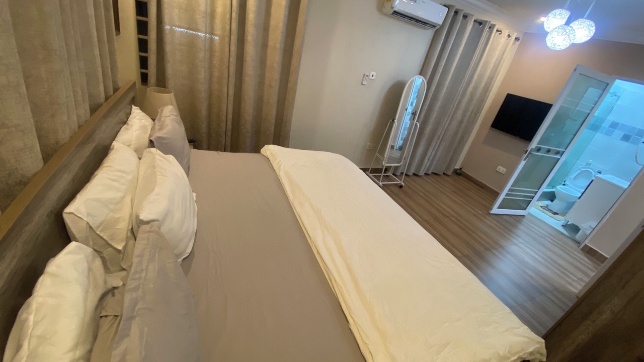 Photo of Bedroom in Teshie