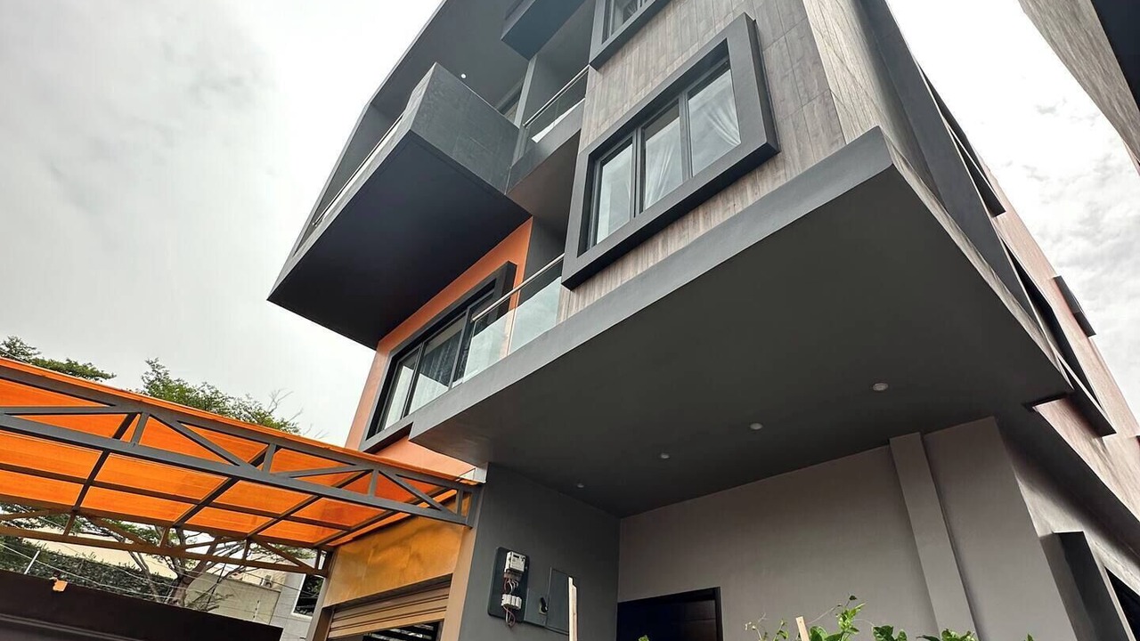 Photo of Outdoor in Labone