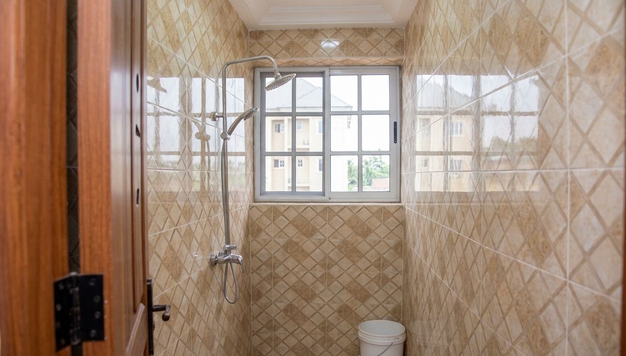 Photo of Bathroom in Tema