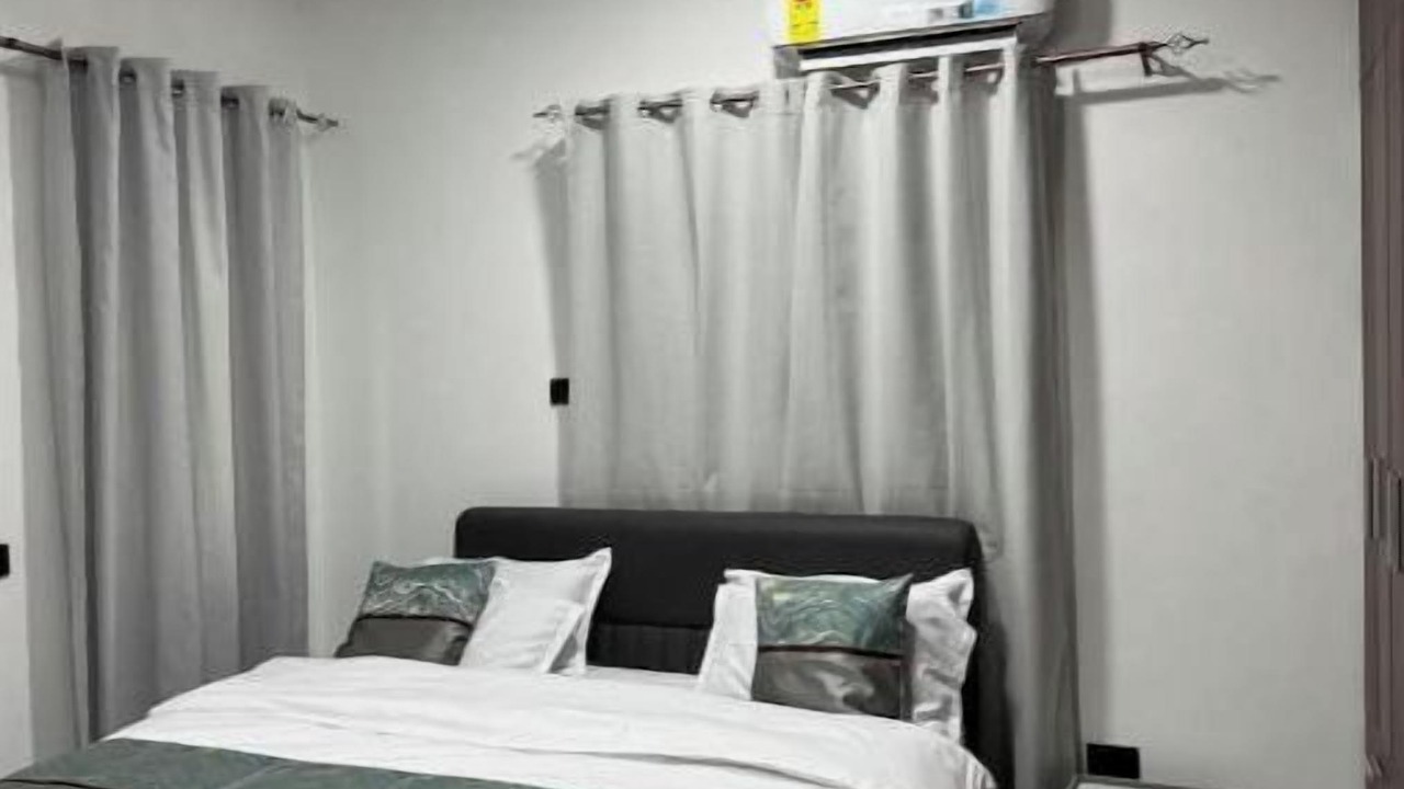 Photo of Bedroom in Roman Ridge