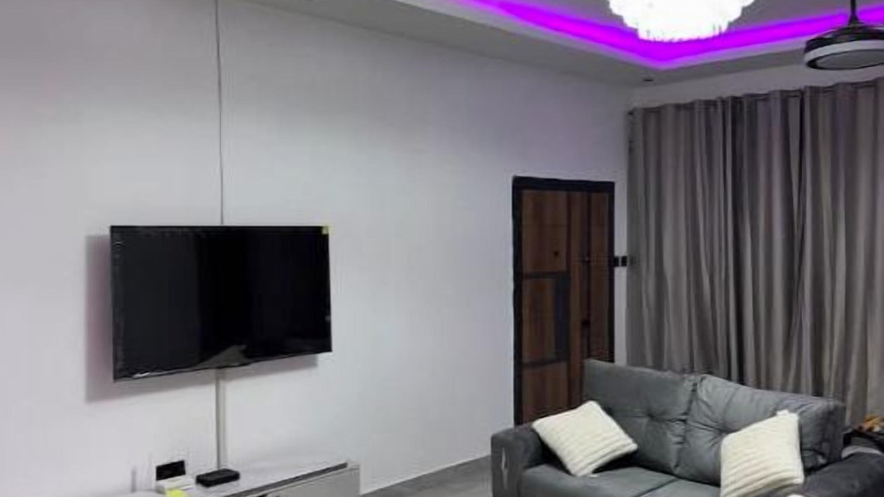 Photo of Livingroom in Roman Ridge